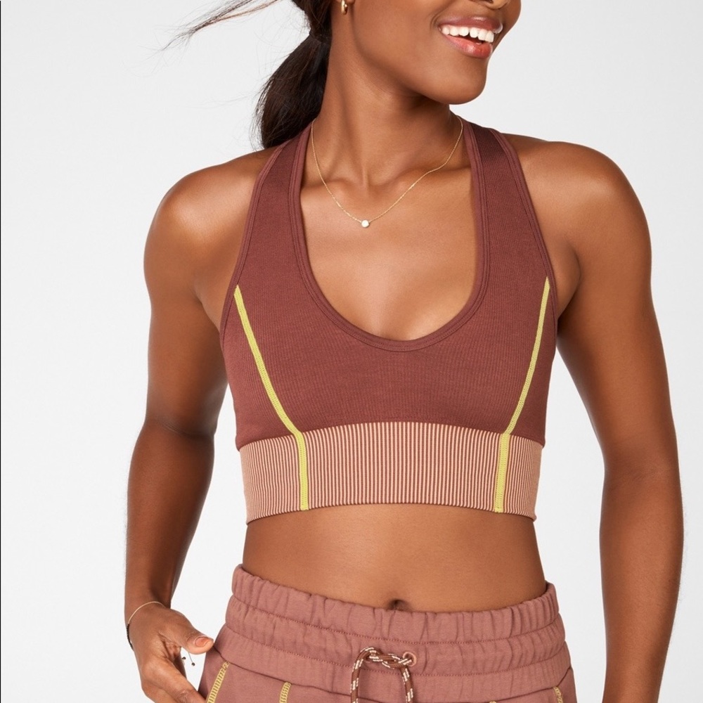 NWT Fabletics Liza Koshy Jameela Bra